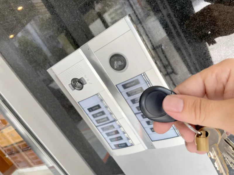 Contrôle d’accès badge RFID en copropriété